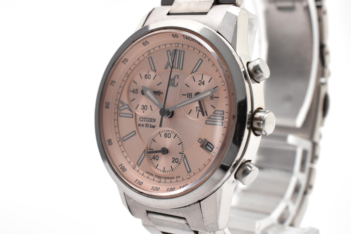 CITIZEN シチズン xC クロスシー F500-T002382 レディース クォーツ クロノグラフ 腕時計 ピンクゴールドカラー文字盤 デイト ステンレス 31mm
