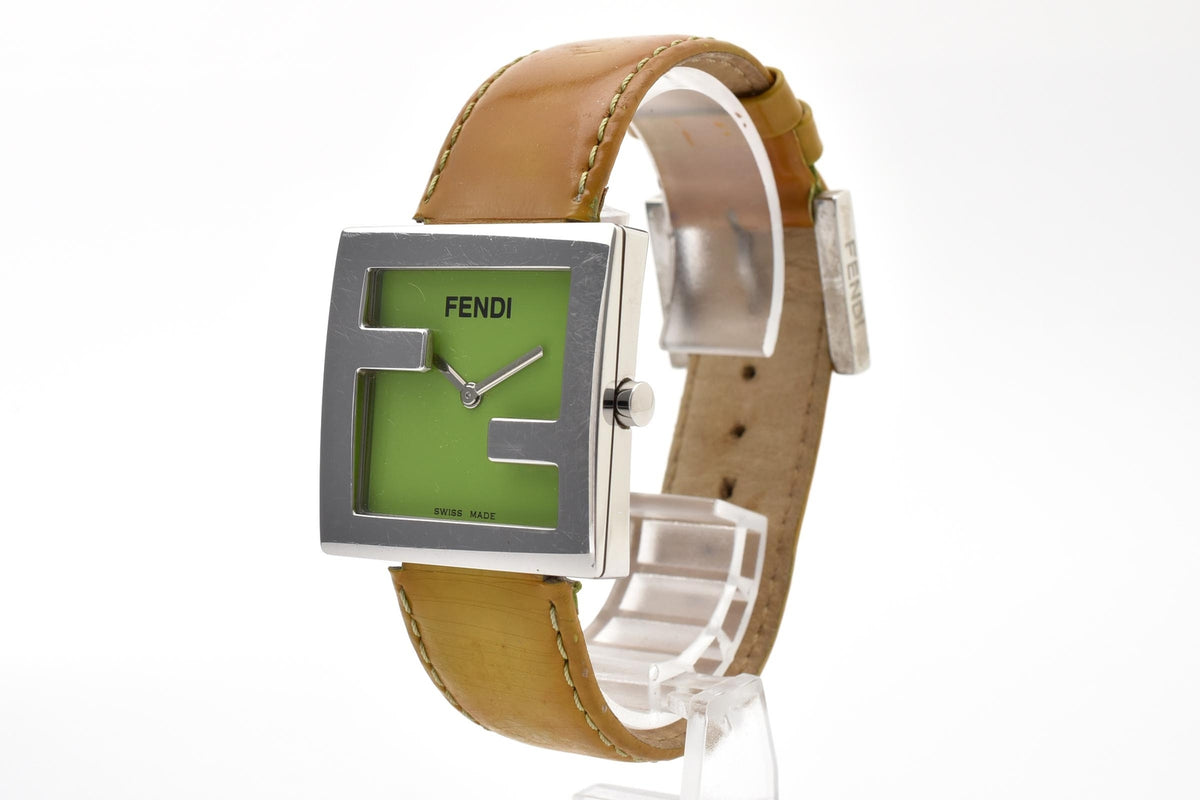 FENDI フェンディ Zucca ズッカ 026-4000L-469 ユニセックス クォーツ 腕時計 グリーン文字盤 2針 ステンレス パテントレザー 31.1mm 2000年代