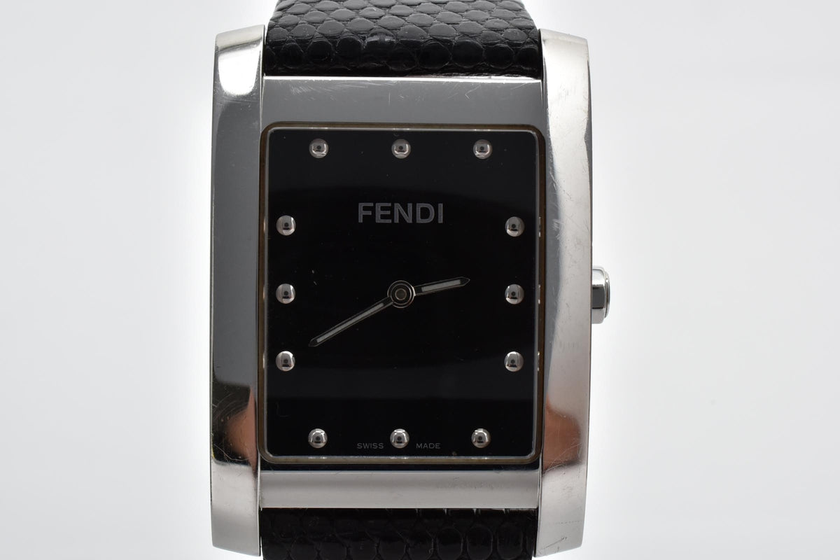 FENDI フェンディ Classico クラシコ 7000L ユニセックス クォーツ 腕時計 ブラック文字盤 2針 レクタンギュラー ステンレス レザーストラップ 27.4mm ヴィンテージ