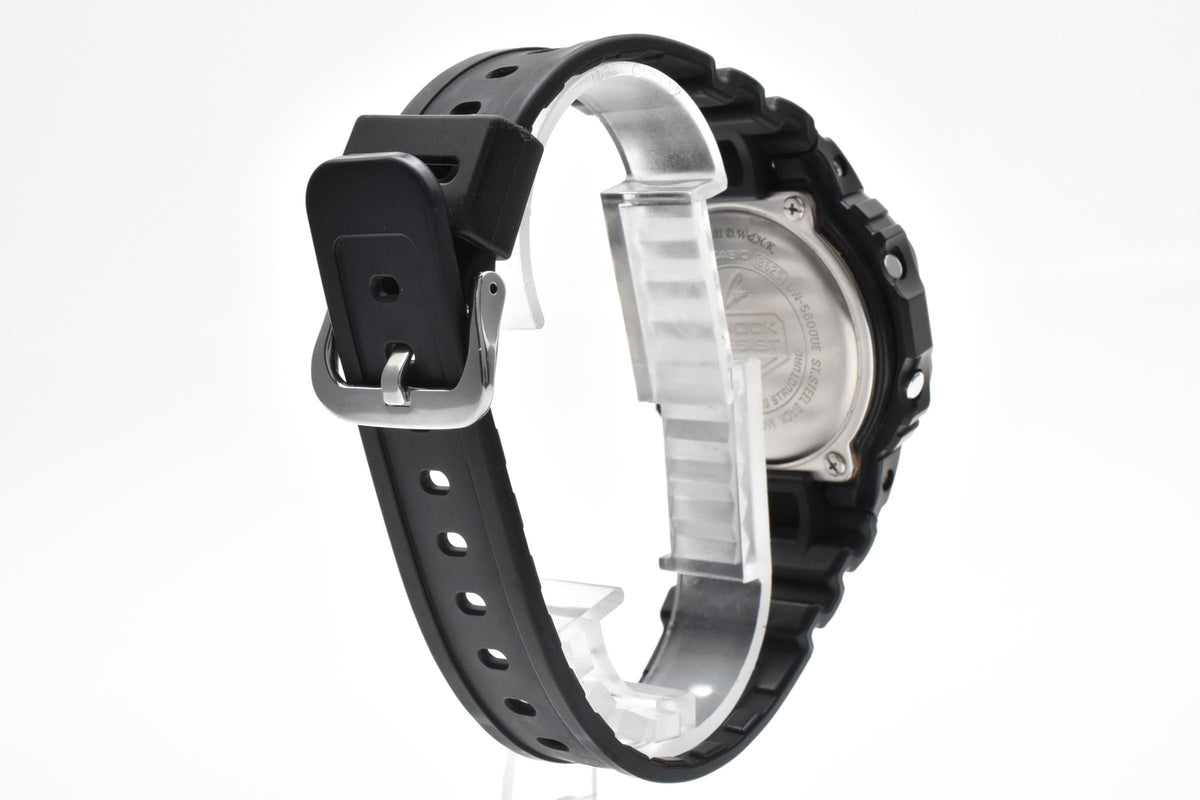 CASIO カシオ G-SHOCK ジーショック DW-5600UE メンズ クォーツ デジタル 腕時計 ブラック液晶 スクエア 樹脂ケース レジンベルト 41mm 2020年代 箱 説明書 保証書類付