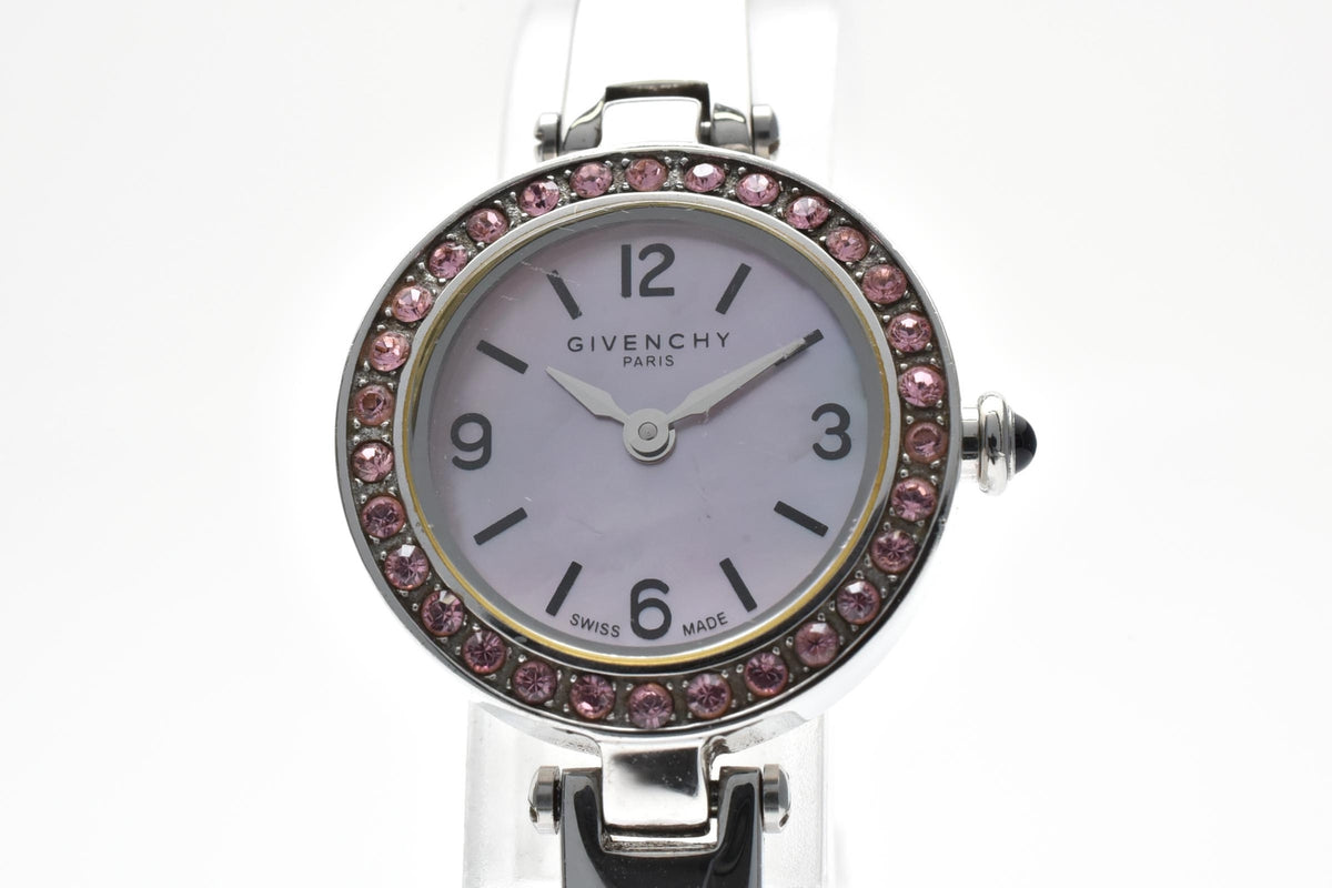 GIVENCHY ジバンシィ CE607045 レディース クォーツ 腕時計 ピンク文字盤 アラビア数字 ストーン装飾 ステンレス バングル ブレスレット 21mm 2000年代