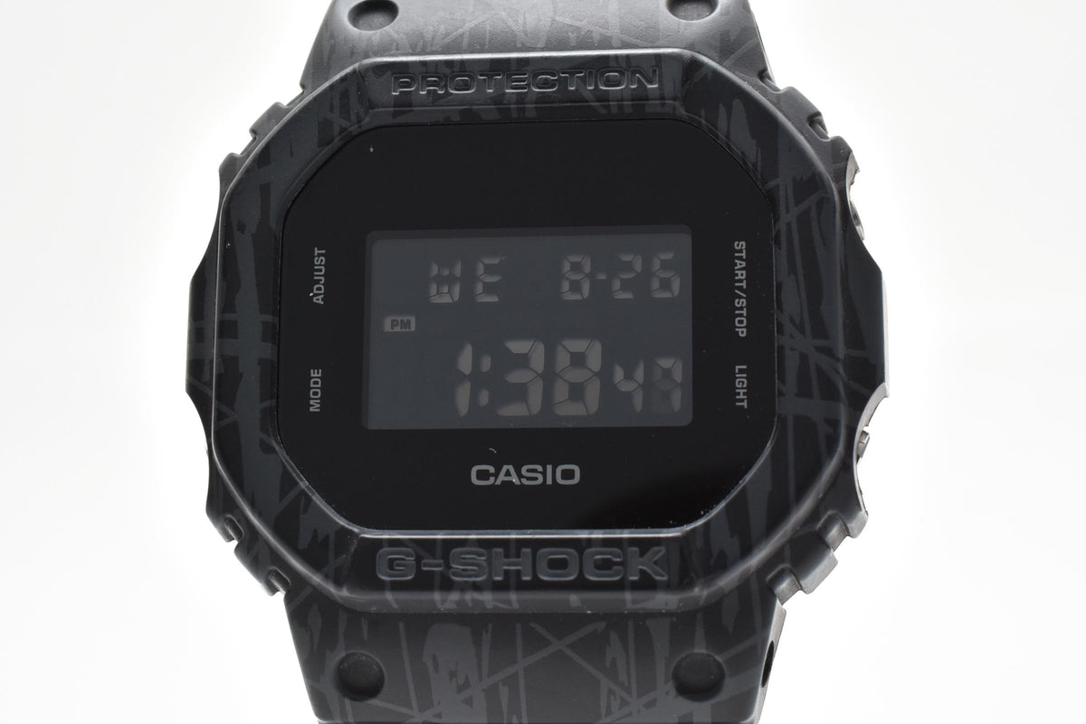 CASIO カシオ G-SHOCK ジーショック Slash Pattern Series DW-5600SL メンズ クォーツ デジタル 腕時計 ブラック液晶 グラフィック柄 樹脂ケース レジンベルト 42.5mm 2010年代