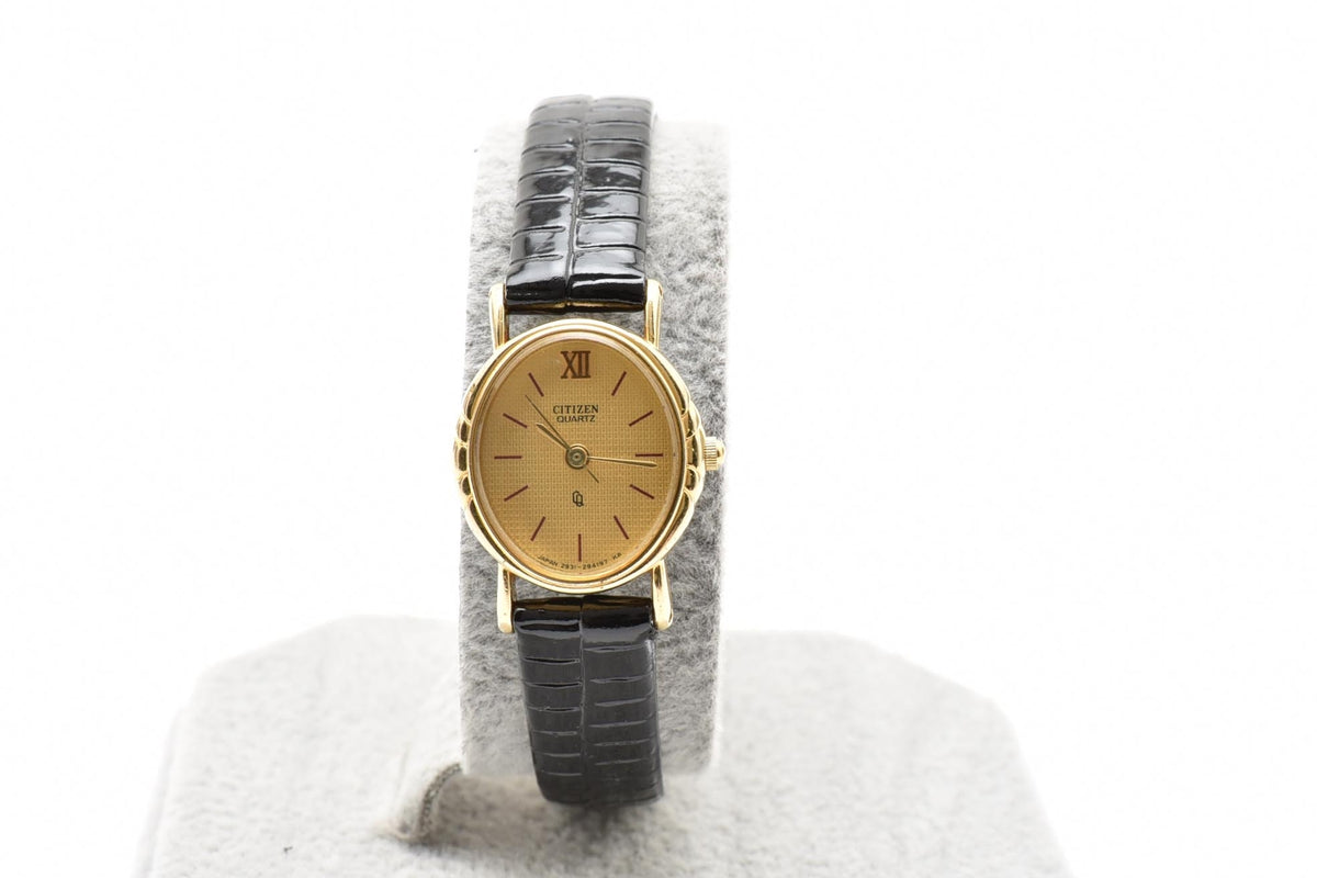 CITIZEN シチズン 2931-292758 80s vintage レディース クォーツ 腕時計 ゴールド文字盤 ローマ数字 ステンレスケース ブラック レザーストラップ 17.7mm 1980年代 ヴィンテージ