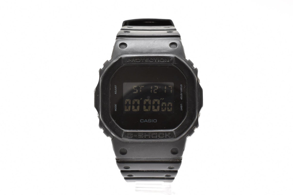 CASIO カシオ G-SHOCK ジーショック DW-5600BB メンズ クォーツ デジタル 腕時計 ブラック スクエア 樹脂 レジンストラップ 42.5mm 2010年代
