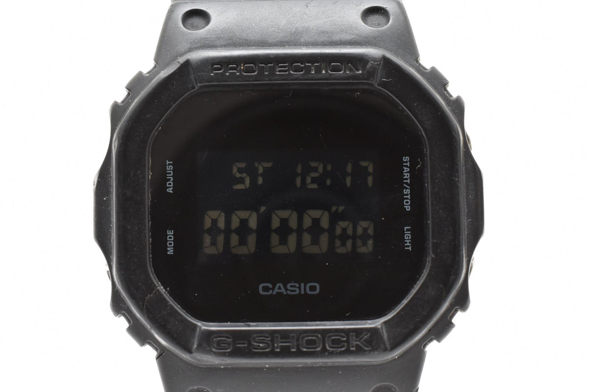 CASIO カシオ G-SHOCK ジーショック DW-5600BB メンズ クォーツ デジタル 腕時計 ブラック スクエア 樹脂 レジンストラップ 42.5mm 2010年代