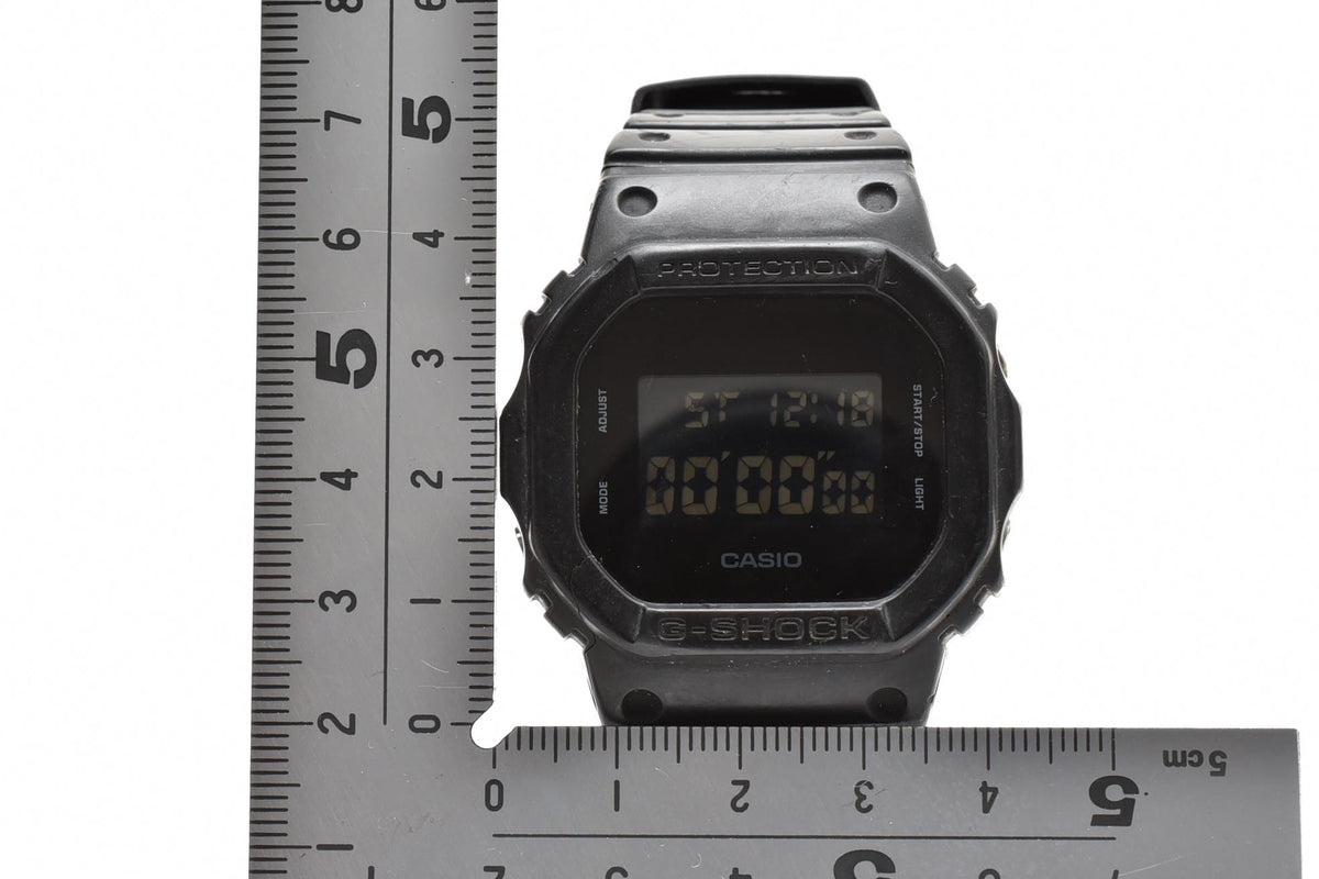 CASIO カシオ G-SHOCK ジーショック DW-5600BB メンズ クォーツ デジタル 腕時計 ブラック スクエア 樹脂 レジンストラップ 42.5mm 2010年代