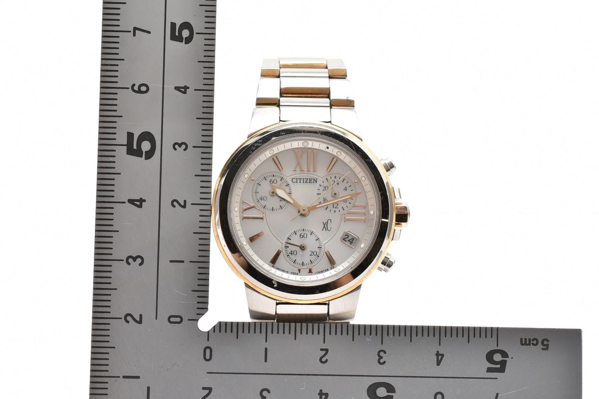 CITIZEN シチズン H504-T012507 メンズ クォーツ クロノグラフ 腕時計 ホワイト文字盤 マルチダイヤル ステンレス コンビ ブレスレット 31mm 2000年代
