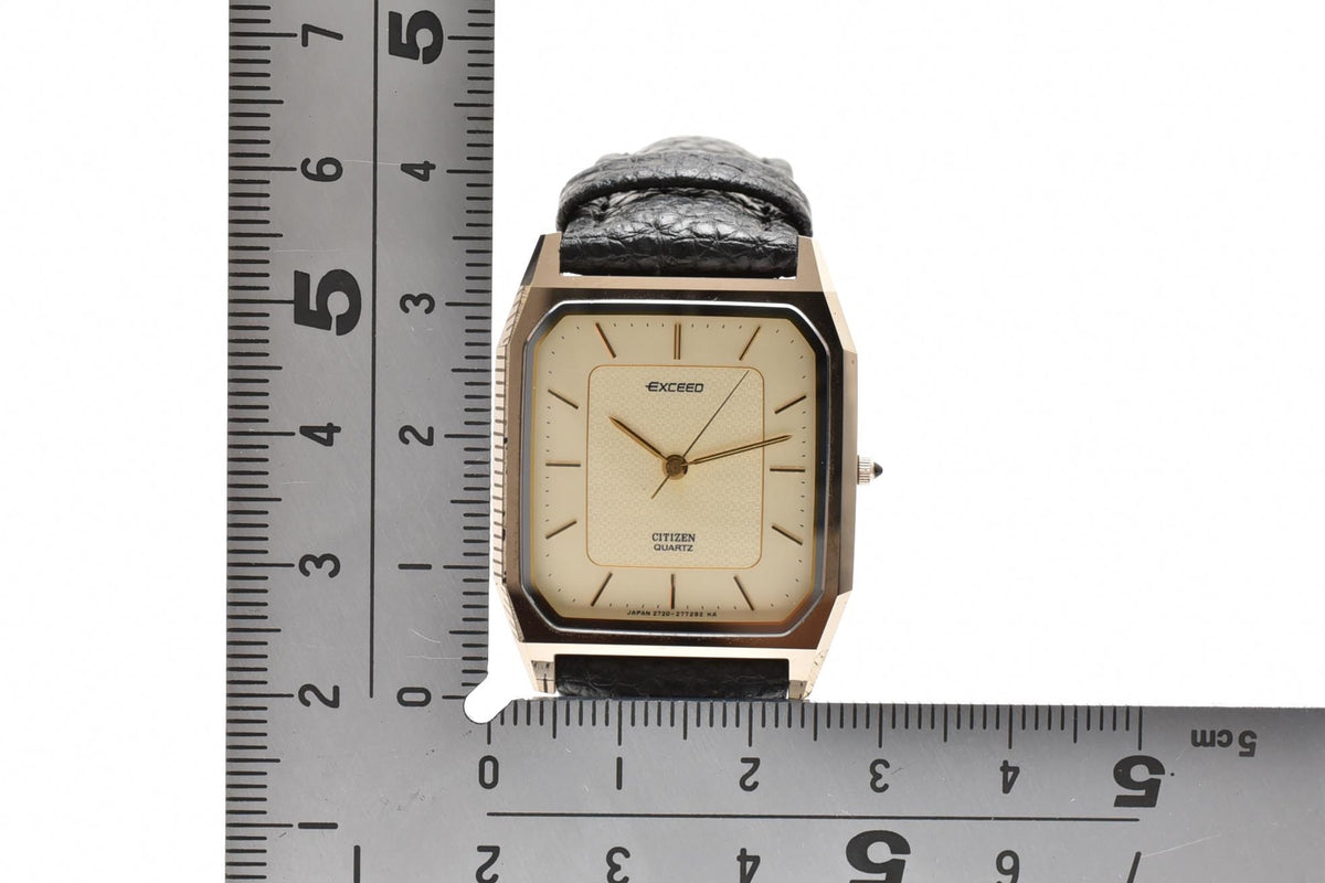 CITIZEN シチズン EXCEED エクシード 80s vintage 2730-273486 メンズ クォーツ 腕時計 ホワイト文字盤 3針 長方形 ステンレスケース レザーストラップ 27mm 1980年代 ヴィンテージ