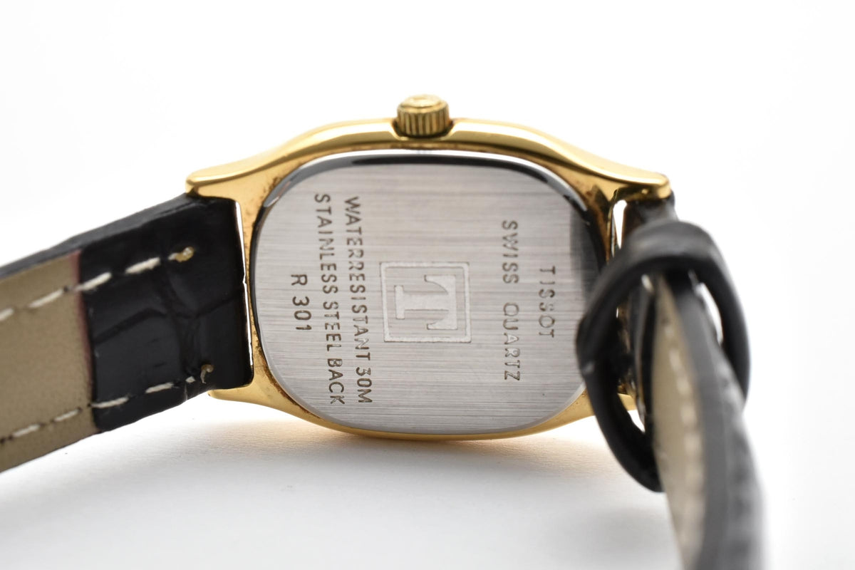 TISSOT ティソ R301 レディース クォーツ 腕時計 ゴールド文字盤 ローマ数字 角型 ステンレス レザーストラップ 18.8mm 1990年代 ヴィンテージ ドレスウォッチ