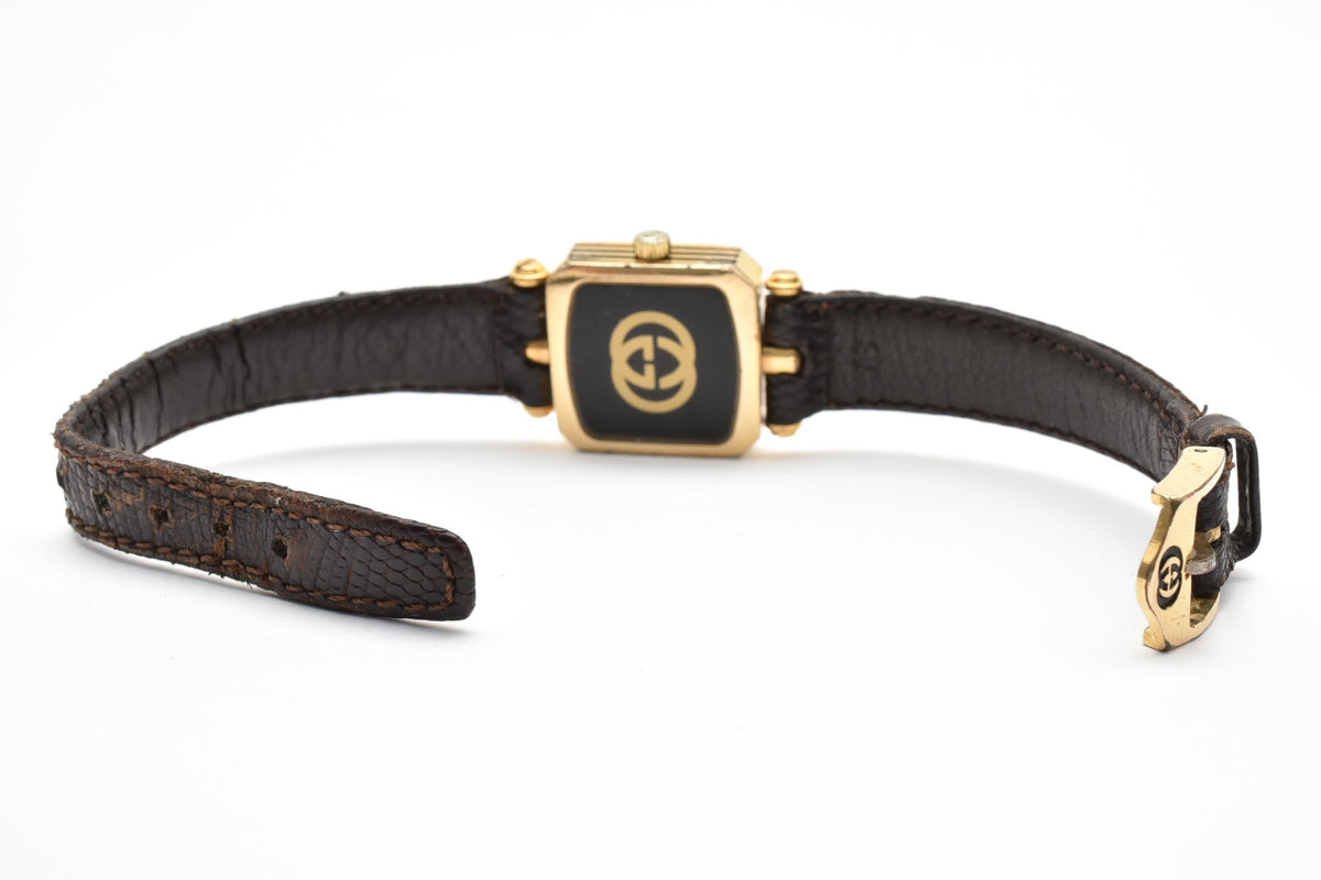 GUCCI グッチ レディース クォーツ 腕時計 ブラック文字盤 ローマ数字 スクエア 角型 ゴールドプレート レザーストラップ 18.3mm 1990年代 ヴィンテージ ドレスウォッチ