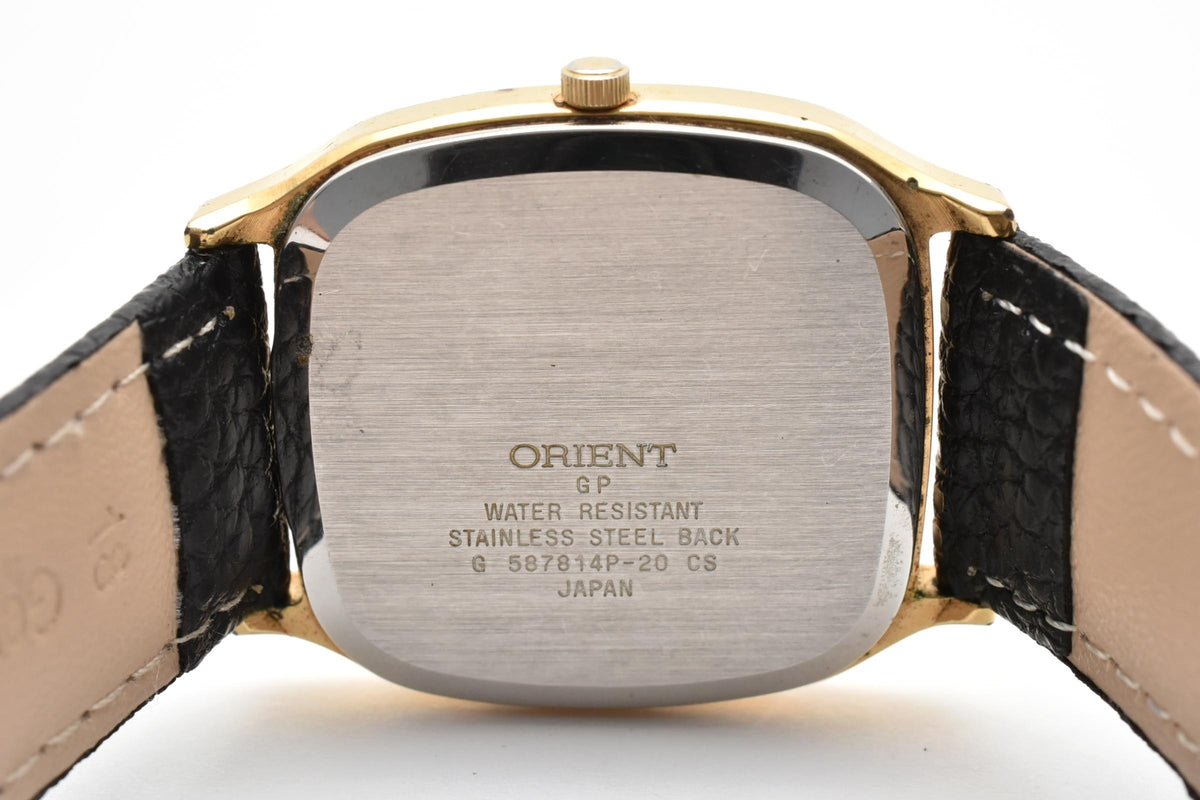 ORIENT オリエント G-587814P-20 CS メンズ クォーツ 腕時計 ゴールド文字盤 デイト 角型 ステンレス レザーストラップ 28mm 1980年代 ヴィンテージ ドレスウォッチ