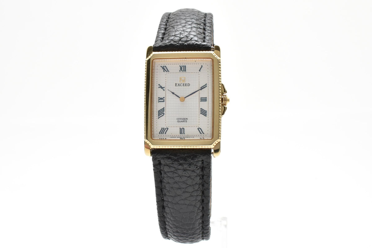 CITIZEN シチズン EXCEED エクシード 4420-E41308 メンズ クォーツ 腕時計 ホワイト文字盤 ローマ数字 角型 ゴールドカラー レザー 21.8mm 1980年代 ヴィンテージ