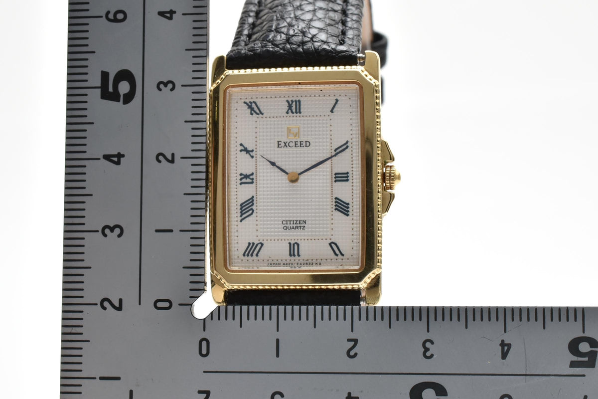 CITIZEN シチズン EXCEED エクシード 4420-E41308 メンズ クォーツ 腕時計 ホワイト文字盤 ローマ数字 角型 ゴールドカラー レザー 21.8mm 1980年代 ヴィンテージ