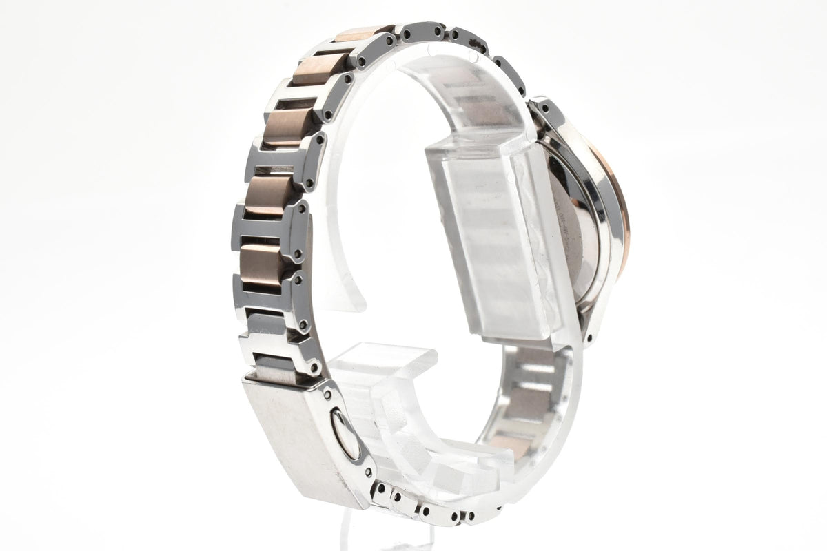 CITIZEN シチズン xC クロスシー H246-T024688 レディース ソーラー 電波 クォーツ 腕時計 ホワイト文字盤 ローマ数字 ステンレス コンビ ブレスレット 26.6mm 2010年代
