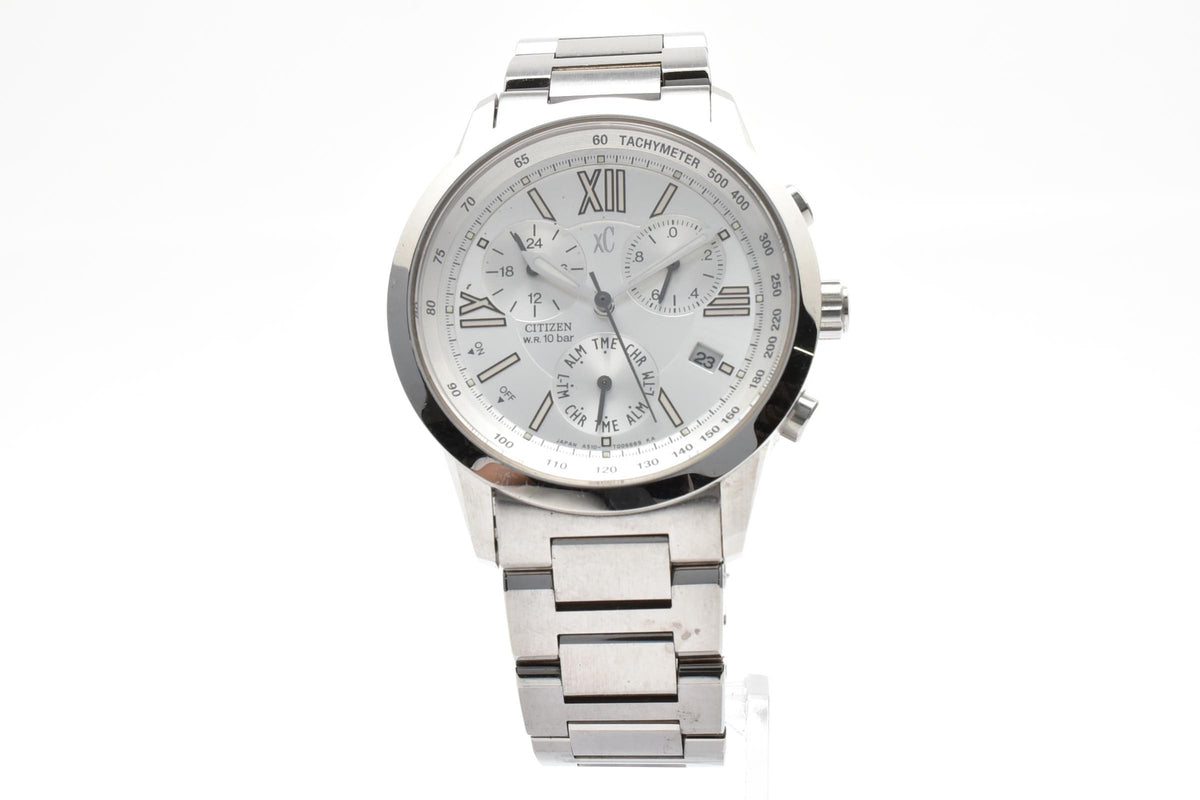 CITIZEN シチズン xC クロスシー A510-T002374 メンズ クォーツ 腕時計 ホワイト文字盤 クロノグラフ デイト マルチファンクション ステンレス ブレスレット 35mm 2000年代