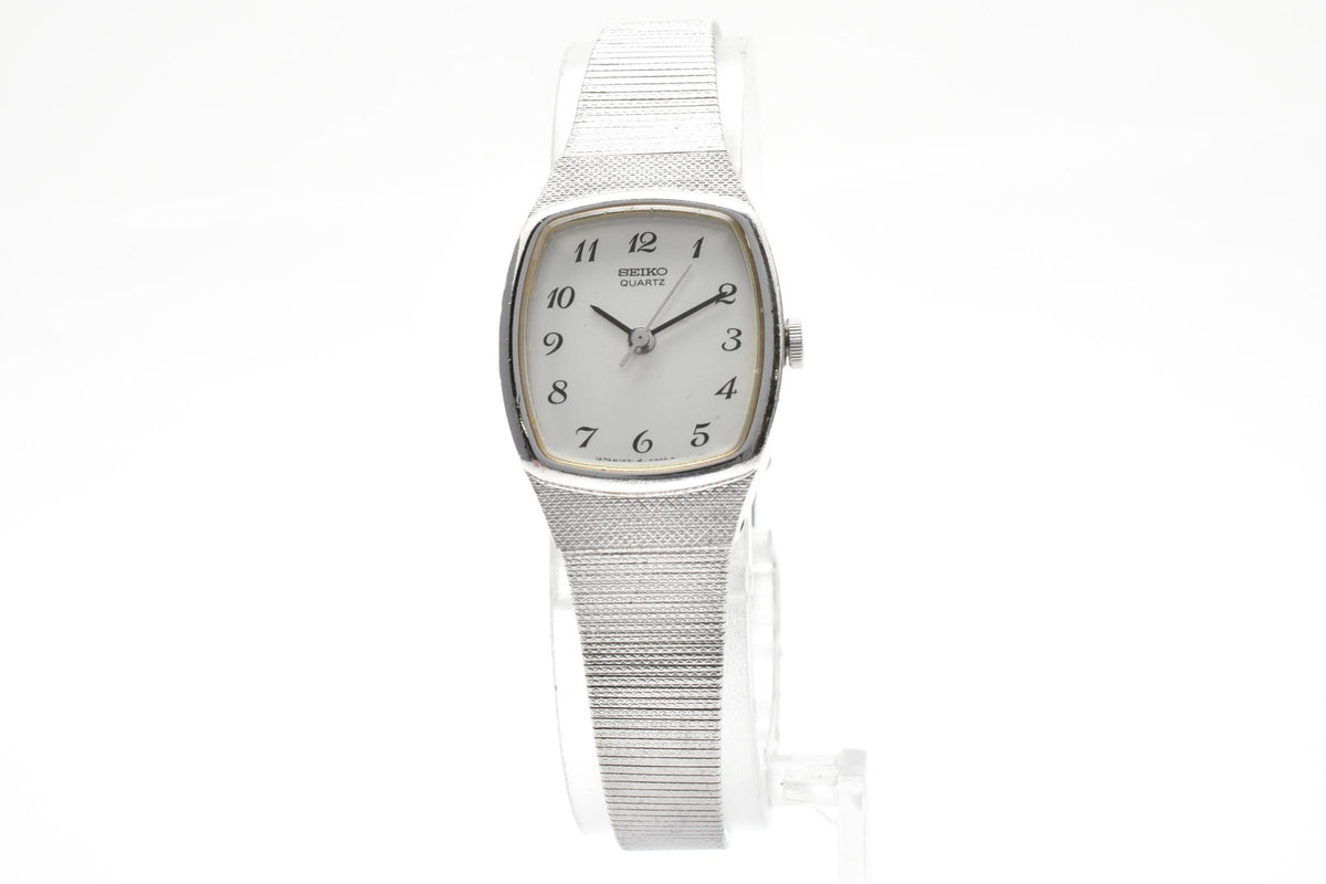 SEIKO セイコー 1421-5170 レディース クォーツ 腕時計 ホワイト文字盤 アラビア数字 2針 ステンレス メッシュブレスレット 角型 19mm 1980年代 ヴィンテージ