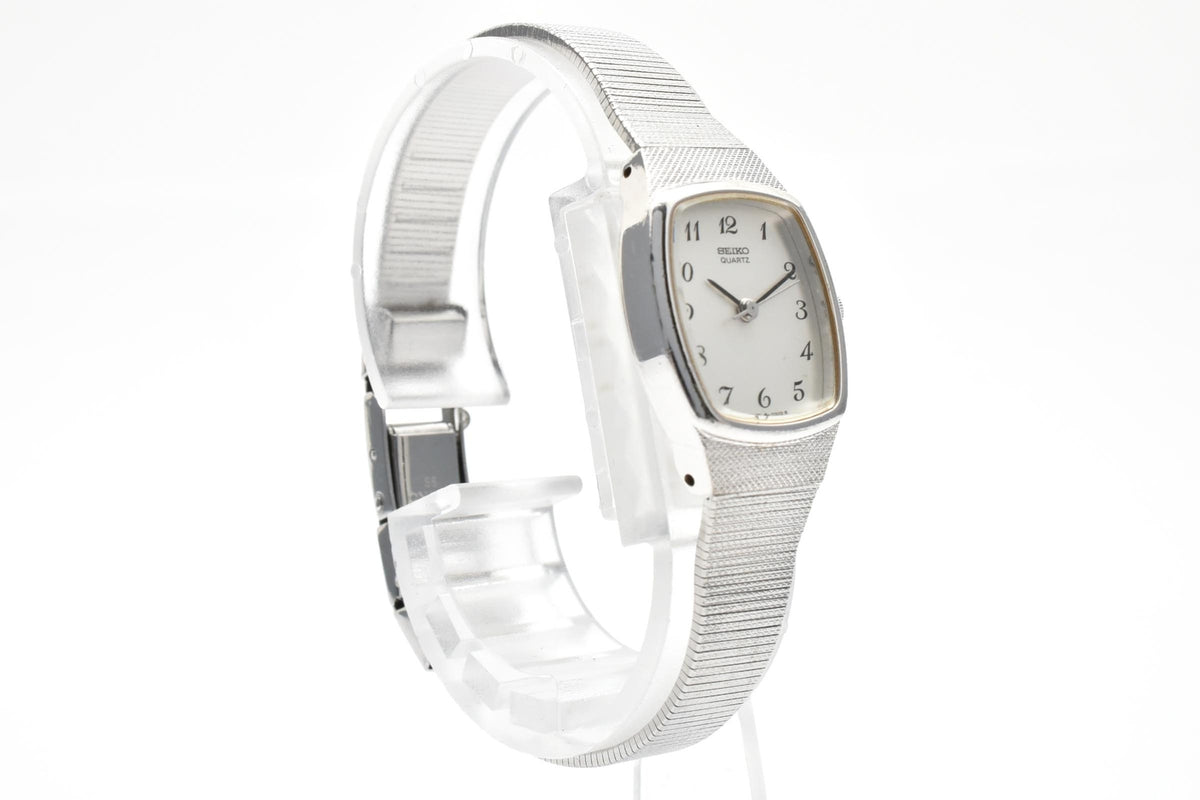 SEIKO セイコー 1421-5170 レディース クォーツ 腕時計 ホワイト文字盤 アラビア数字 2針 ステンレス メッシュブレスレット 角型 19mm 1980年代 ヴィンテージ