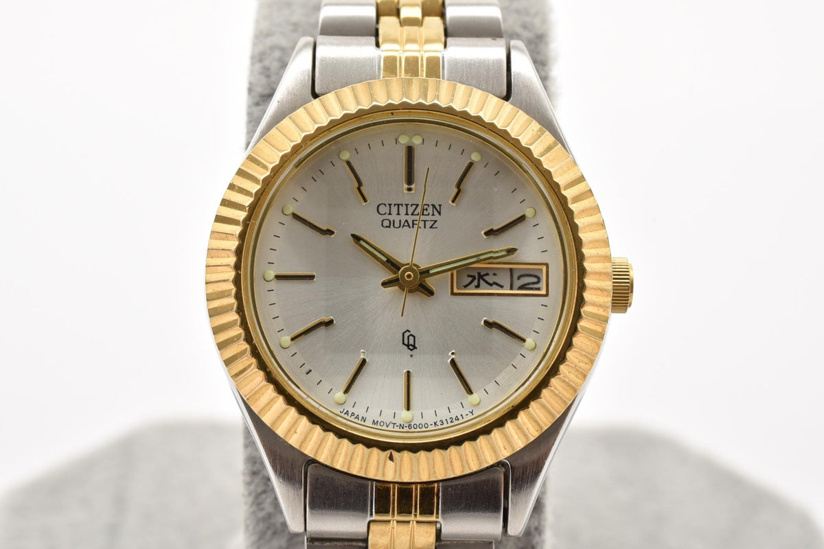 CITIZEN シチズン 6000-K09346 レディース クォーツ 90s vintage 腕時計 ホワイト文字盤 デイデイト 曜日 日付 フルーテッドベゼル ステンレス コンビ ブレスレット 24.3mm 1990年代 ヴィンテージ