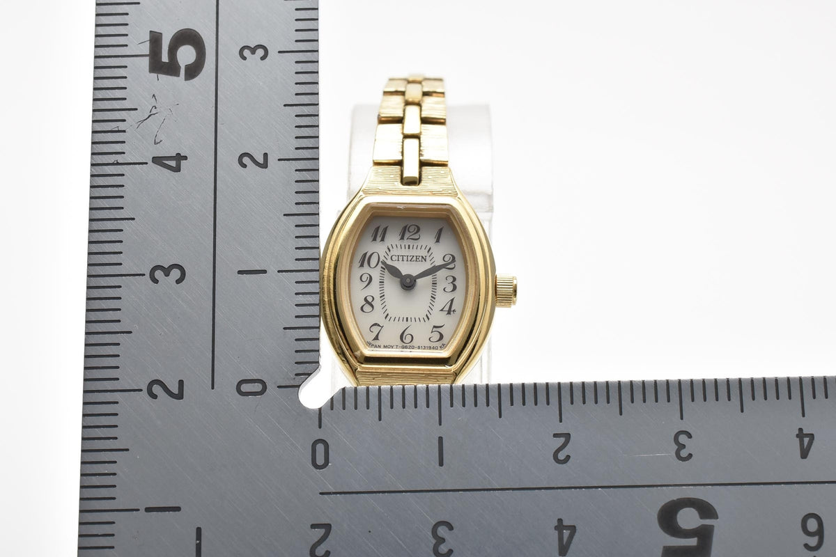 CITIZEN シチズン G620-S092264 レディース Y2K 00s vintage ソーラー クォーツ 腕時計 ホワイト文字盤 アラビア数字 スクエア 長方形 ステンレス ゴールドカラー ブレスレット 14mm 2000年代