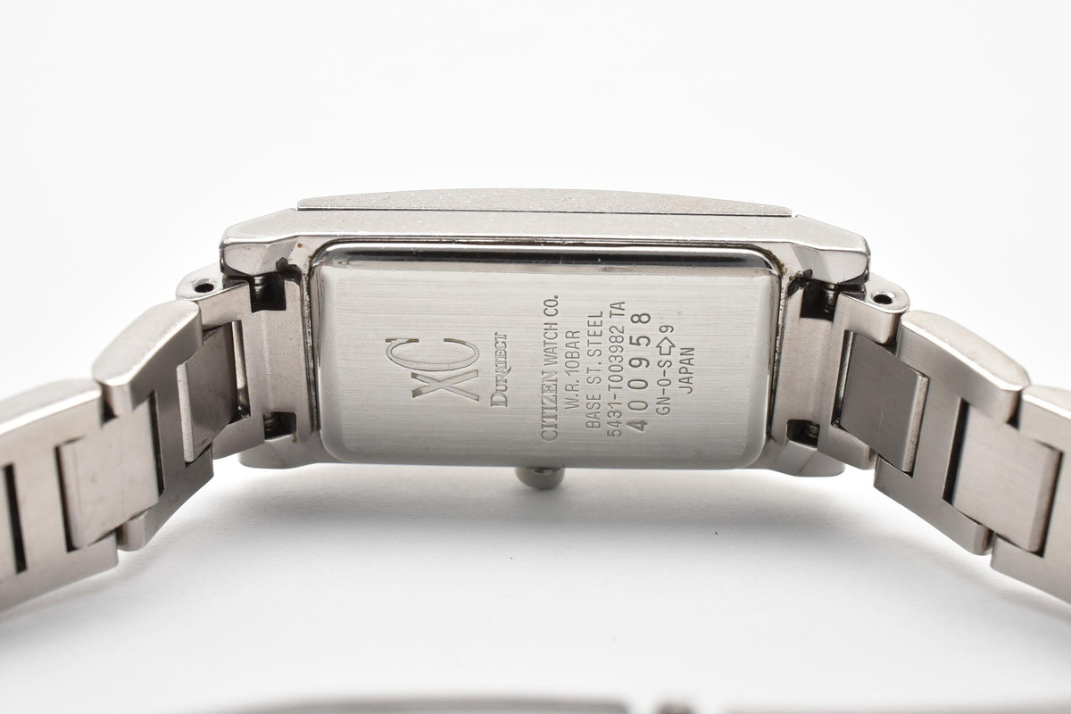 CITIZEN シチズン xC クロスシー Y2K 00s vintage 5431-T003982 メンズ ソーラー クォーツ 腕時計 レッドパープル文字盤 ローマ数字 スクエア 長方形 ステンレス ブレスレット 14.5mm 2000年代