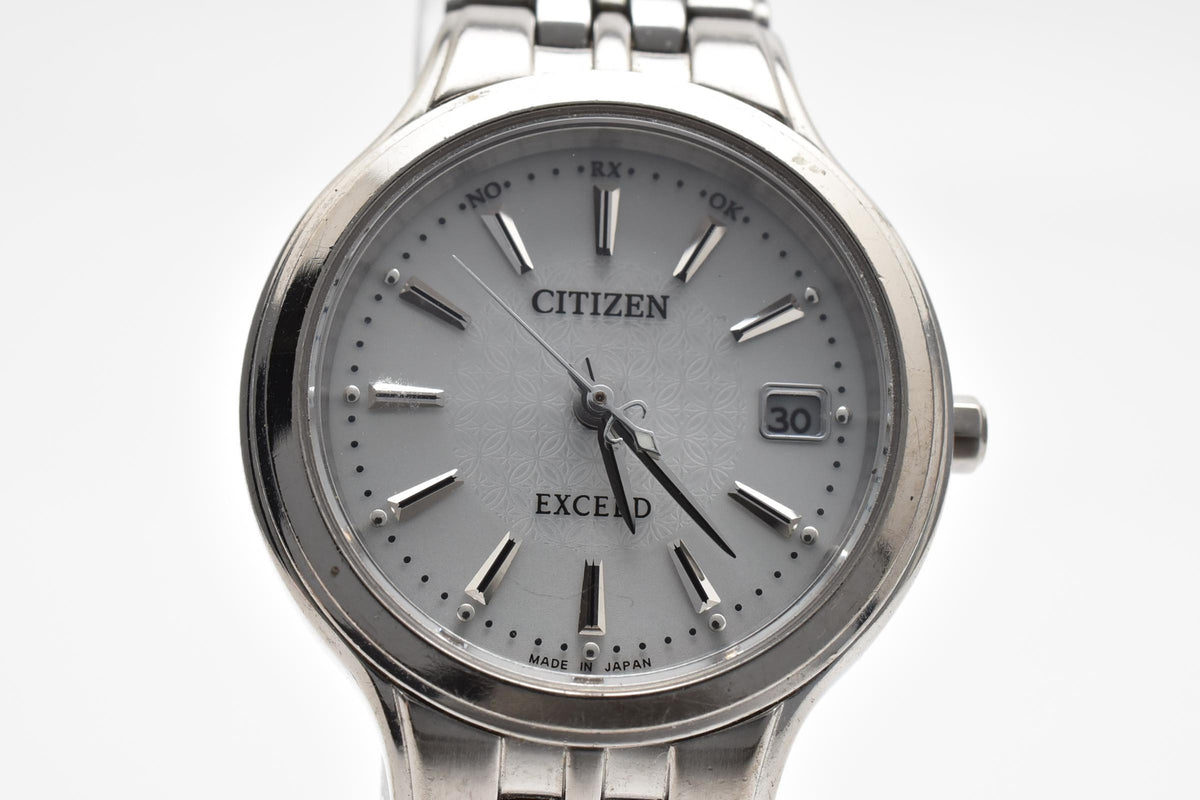CITIZEN シチズン EXCEED エクシード H010-T014062 レディース ソーラー クォーツ 腕時計 ホワイト文字盤 デイト ステンレス ブレスレット 24mm 2000年代