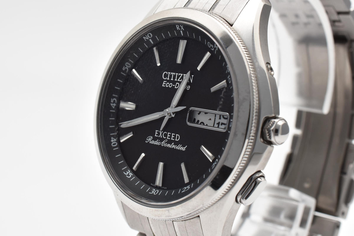 CITIZEN シチズン EXCEED エクシード Y2K 00s H100-T010164 TA メンズ エコドライブ 電波 ソーラー 腕時計 ブラック文字盤 デイデイト チタン 36.6mm 2000年代 箱付き