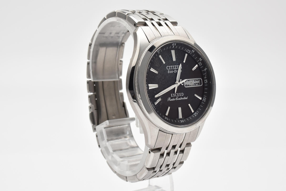 CITIZEN シチズン EXCEED エクシード Y2K 00s H100-T010164 TA メンズ エコドライブ 電波 ソーラー 腕時計 ブラック文字盤 デイデイト チタン 36.6mm 2000年代 箱付き