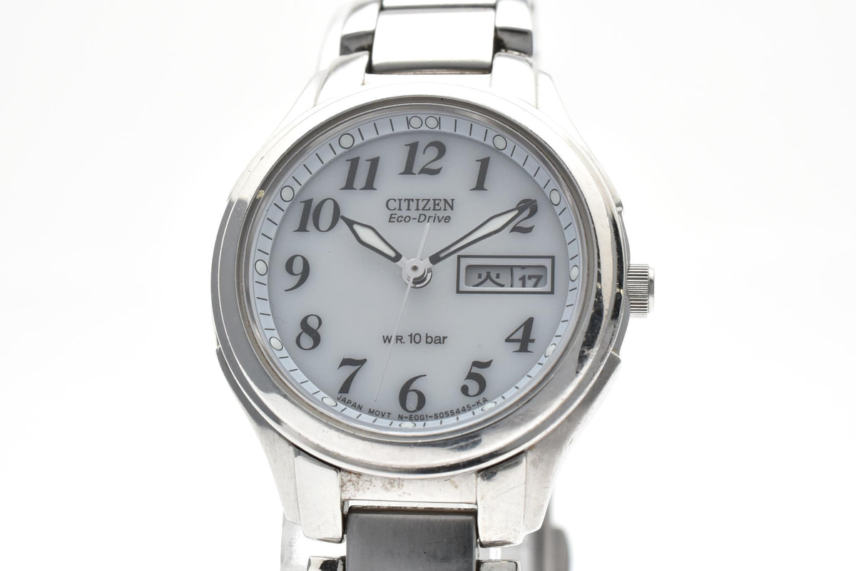 CITIZEN シチズン Eco-Drive Y2K 00s エコドライブ E001-S032733 レディース ソーラー クォーツ 腕時計 ホワイト文字盤 アラビア数字 デイト ステンレス ブレスレット 25.5mm 2000年代
