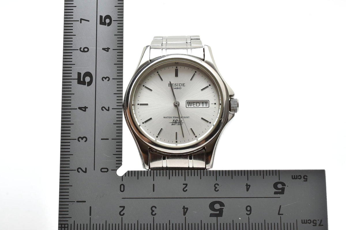 美品 CASIO カシオ BESIDE ビサイド BES-105 クォーツ デイデイト 10年電池 シルバー文字盤 ステンレス メンズ 腕時計 稼働品