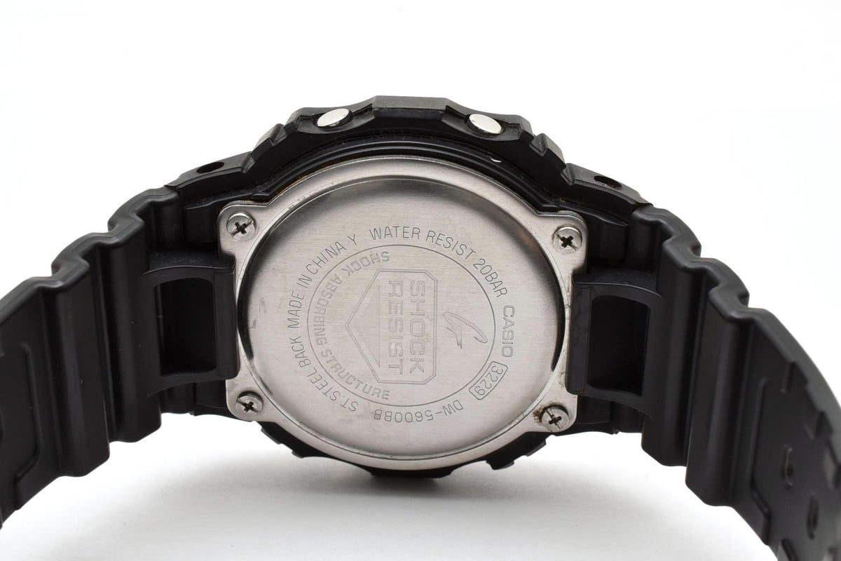 美品 CASIO カシオ G-SHOCK Gショック DW-5600BB ソリッドカラーズ オールブラック 黒 スクエア デジタル 反転液晶 メンズ 腕時計 稼働品