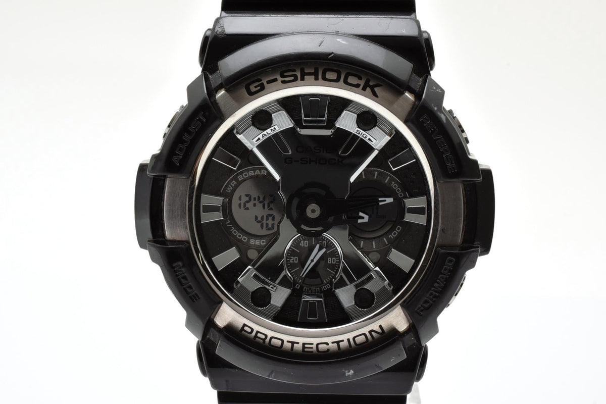 美品 CASIO カシオ G-SHOCK Gショック GA-200BW ガリッシュブラック アナデジ ビッグフェイス 光沢ブラック 黒 メタルベゼル メンズ 腕時計 稼働品
