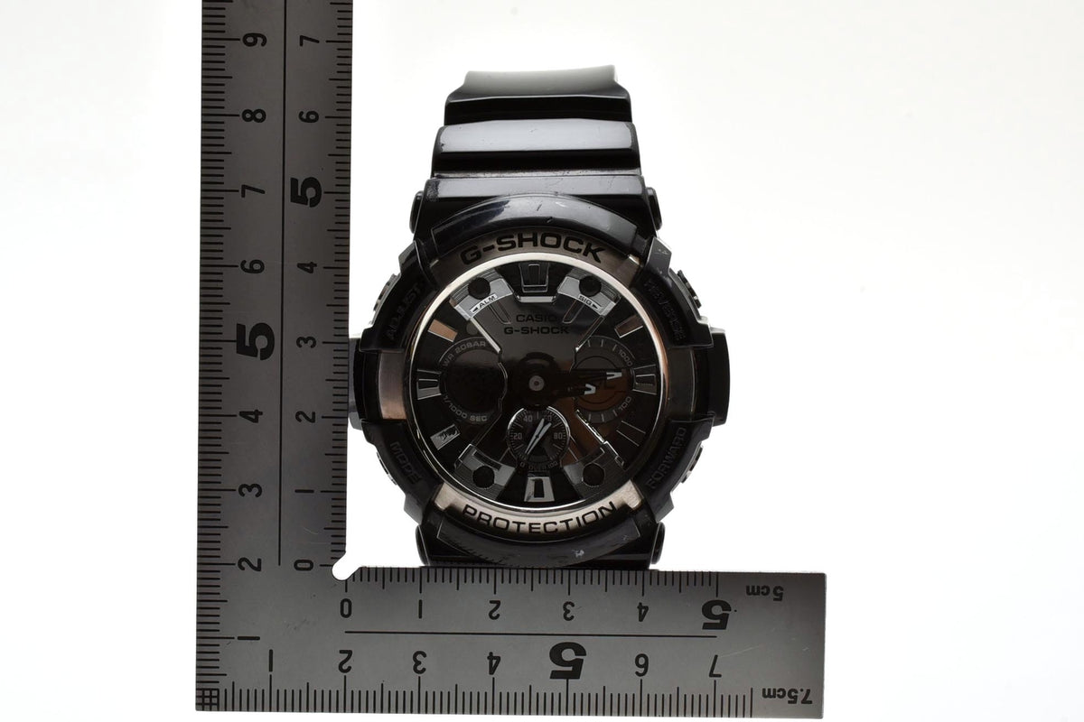 美品 CASIO カシオ G-SHOCK Gショック GA-200BW ガリッシュブラック アナデジ ビッグフェイス 光沢ブラック 黒 メタルベゼル メンズ 腕時計 稼働品