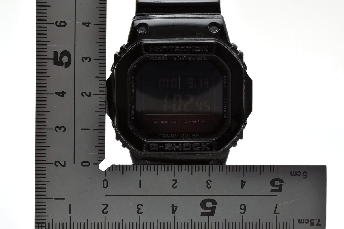 美品 CASIO カシオ G-SHOCK Gショック GW-M5610BB タフソーラー 電波 マルチバンド6 ベーシックブラック 光沢 黒 スクエア 反転液晶 メンズ 腕時計 稼働品
