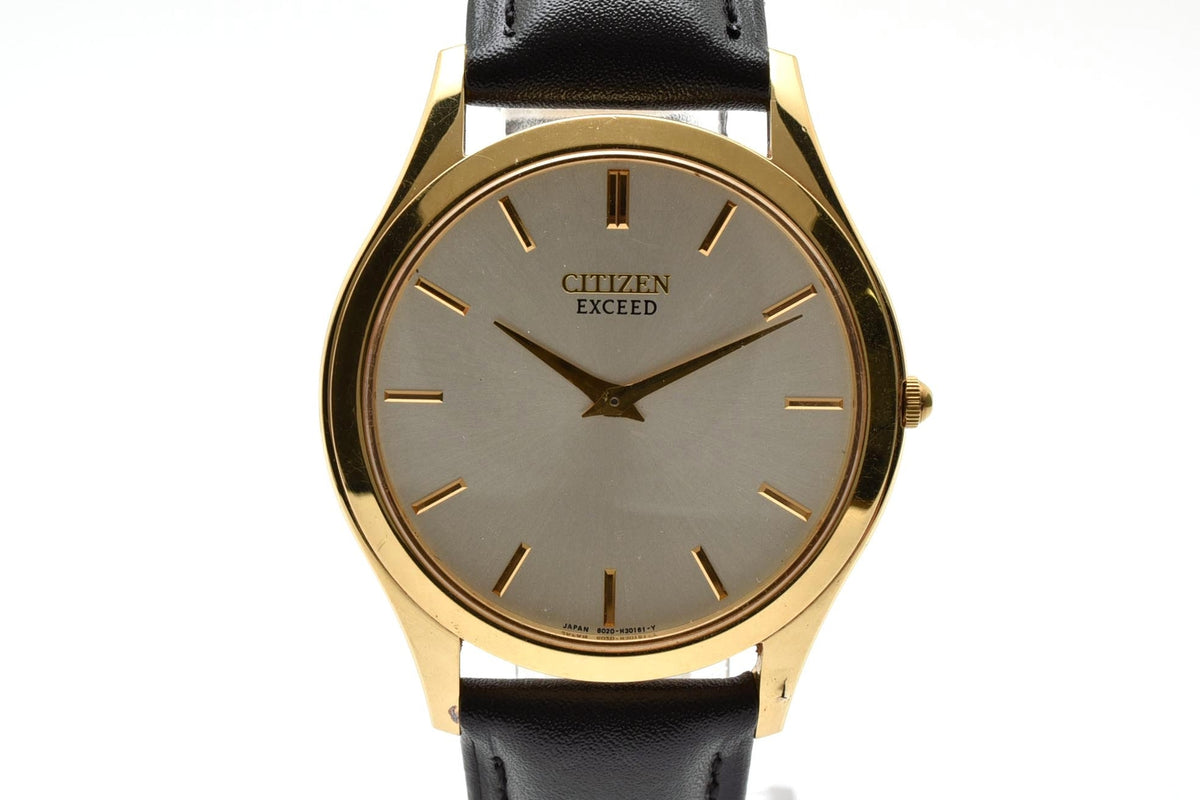 美品 CITIZEN シチズン EXCEED エクシード 8020-H17851 クォーツ 極薄 ゴールドカラー ホワイト文字盤 革ベルト ヴィンテージ 1990年代 メンズ 腕時計 稼働品