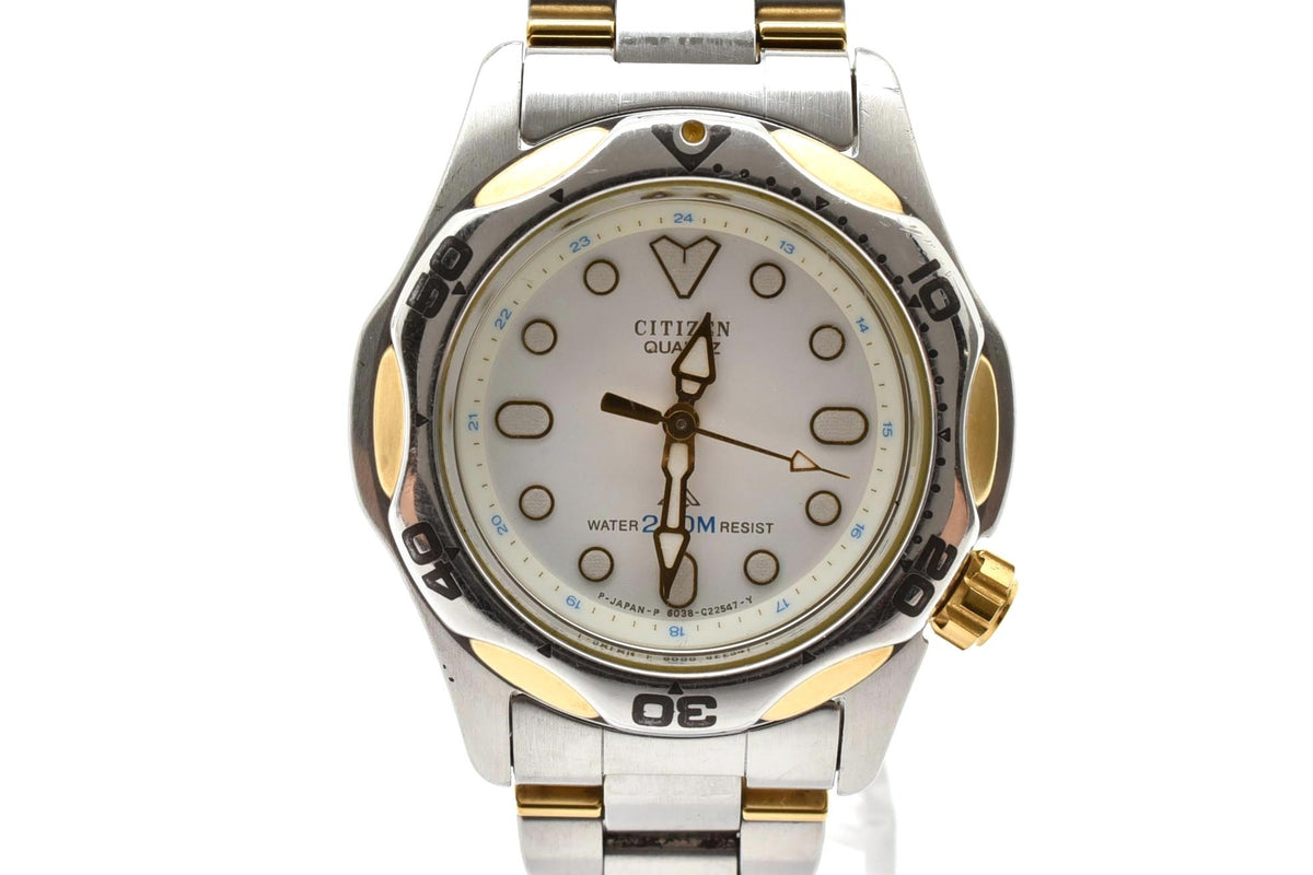 美品 CITIZEN シチズン 6038-G06358 クォーツ 200m防水 ダイバーデザイン 回転ベゼル ツートン コンビ ホワイト文字盤 ヴィンテージ 1990年代 メンズ 腕時計 稼働品