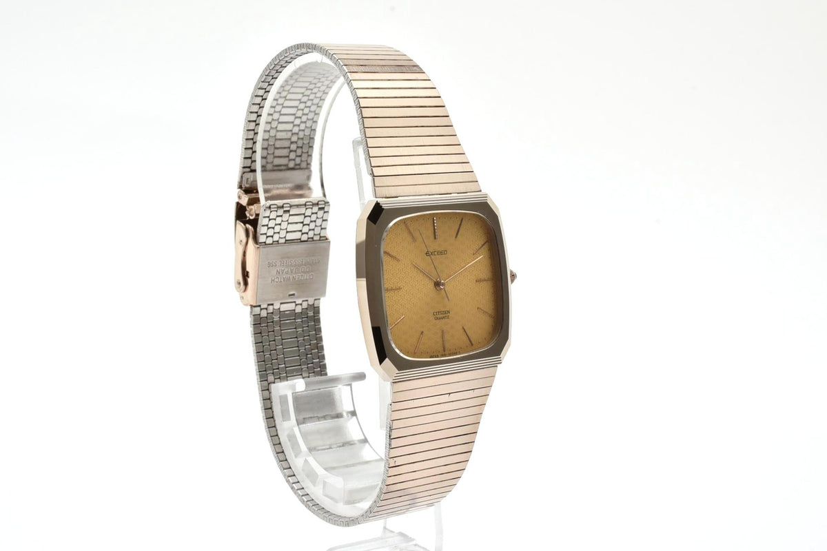 美品 CITIZEN シチズン EXCEED エクシード 1930-191005 クォーツ UHAG クッション型 ゴールド文字盤 ゴールドカラー ヴィンテージ 1980年代 メンズ 腕時計 稼働品