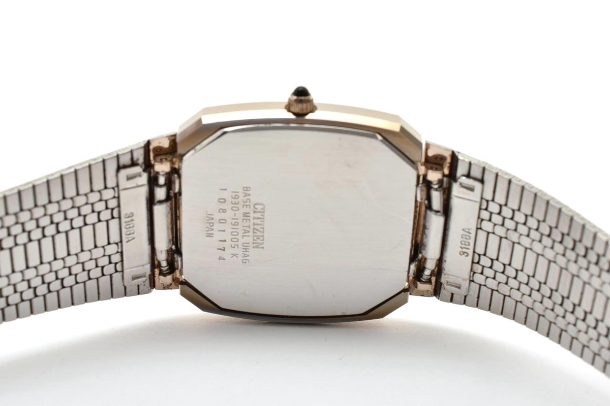 美品 CITIZEN シチズン EXCEED エクシード 1930-191005 クォーツ UHAG クッション型 ゴールド文字盤 ゴールドカラー ヴィンテージ 1980年代 メンズ 腕時計 稼働品