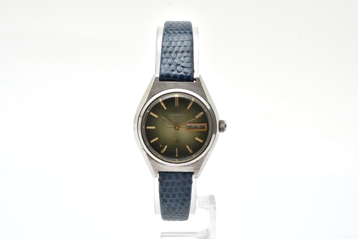 美品 CITIZEN シチズン 4-852273K クォーツ デイデイト グリーン グラデーション文字盤 クッション型 ステンレス 革ベルト ヴィンテージ 1970年代 レディース 腕時計 稼働品