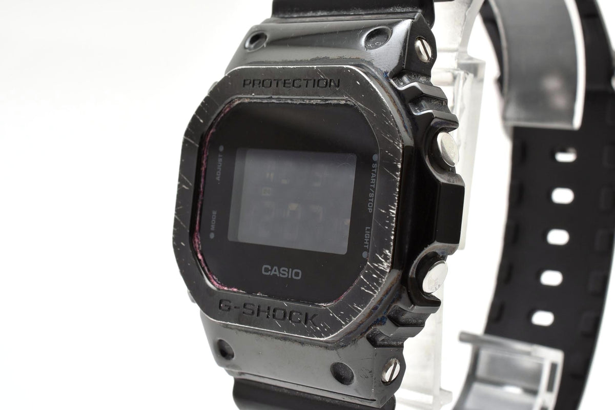 良品 CASIO カシオ G-SHOCK Gショック GM-5600B メタルカバード ステンレスベゼル スクエア デジタル 反転液晶 ブラック 黒 メンズ 腕時計 稼働品