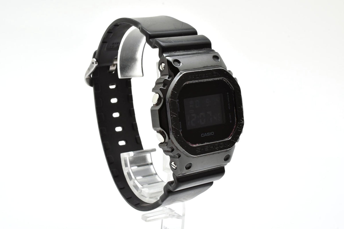 良品 CASIO カシオ G-SHOCK Gショック GM-5600B メタルカバード ステンレスベゼル スクエア デジタル 反転液晶 ブラック 黒 メンズ 腕時計 稼働品