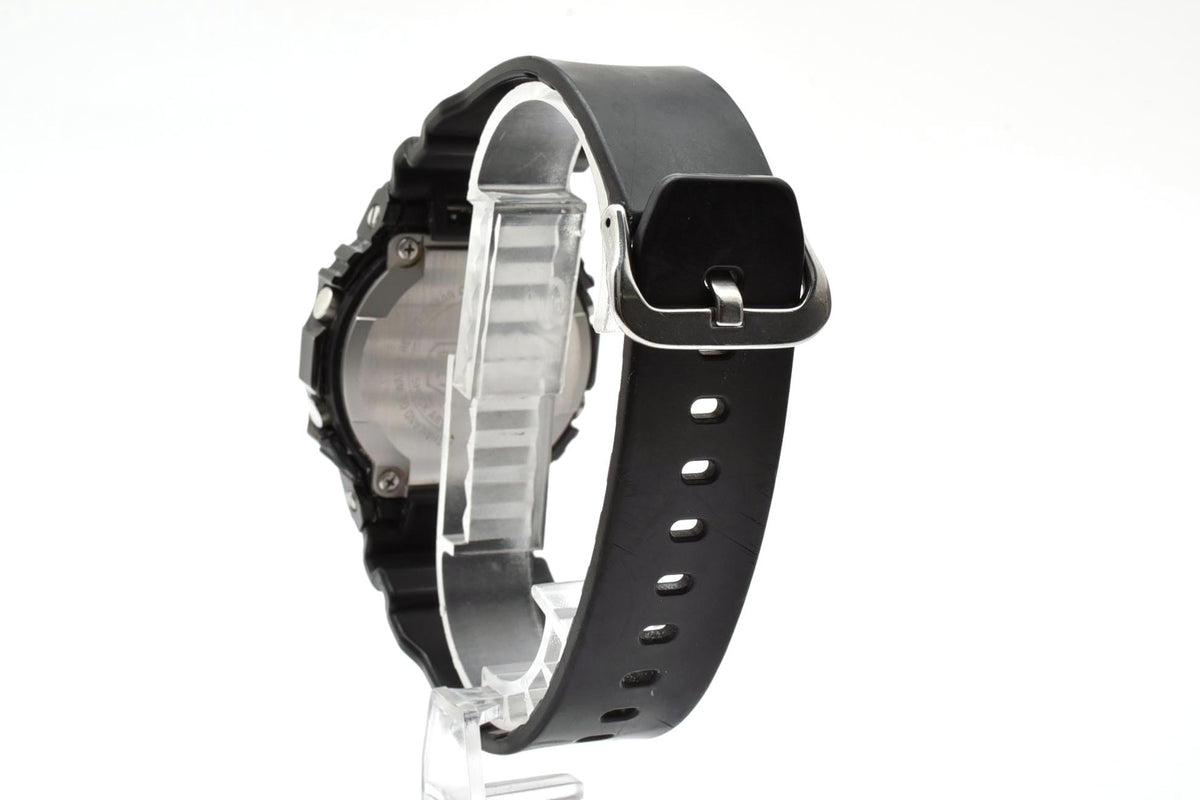 良品 CASIO カシオ G-SHOCK Gショック GM-5600B メタルカバード ステンレスベゼル スクエア デジタル 反転液晶 ブラック 黒 メンズ 腕時計 稼働品