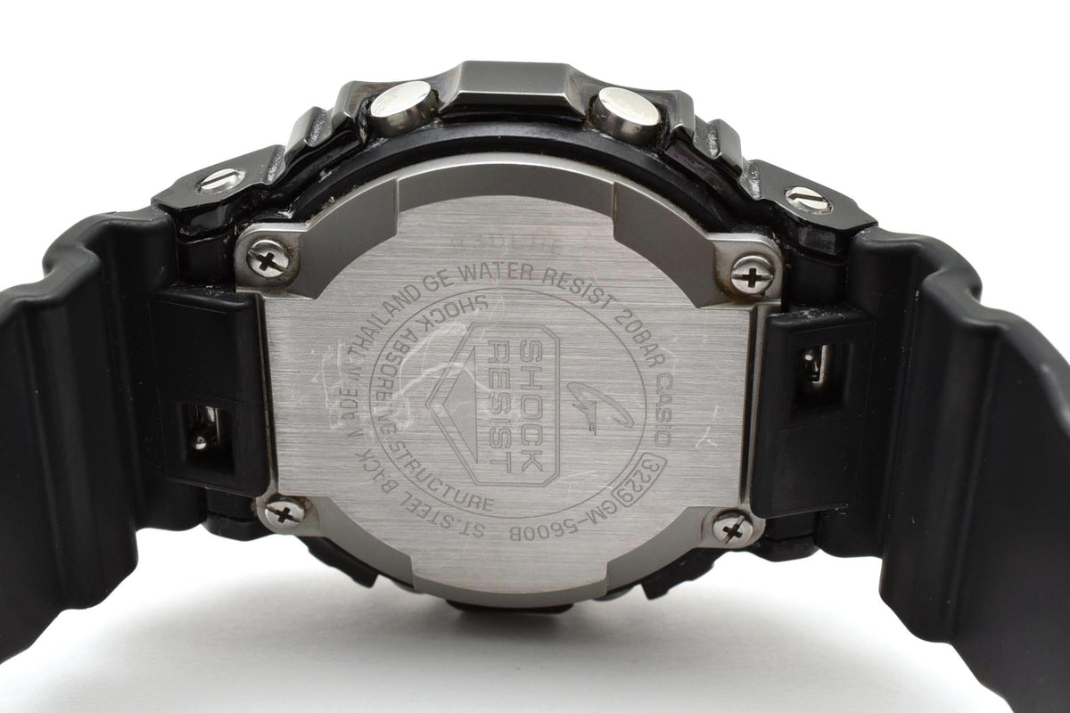良品 CASIO カシオ G-SHOCK Gショック GM-5600B メタルカバード ステンレスベゼル スクエア デジタル 反転液晶 ブラック 黒 メンズ 腕時計 稼働品