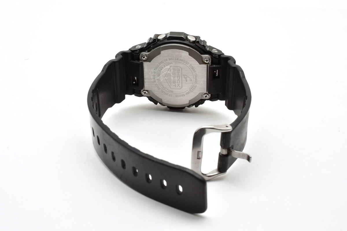 良品 CASIO カシオ G-SHOCK Gショック GM-5600B メタルカバード ステンレスベゼル スクエア デジタル 反転液晶 ブラック 黒 メンズ 腕時計 稼働品