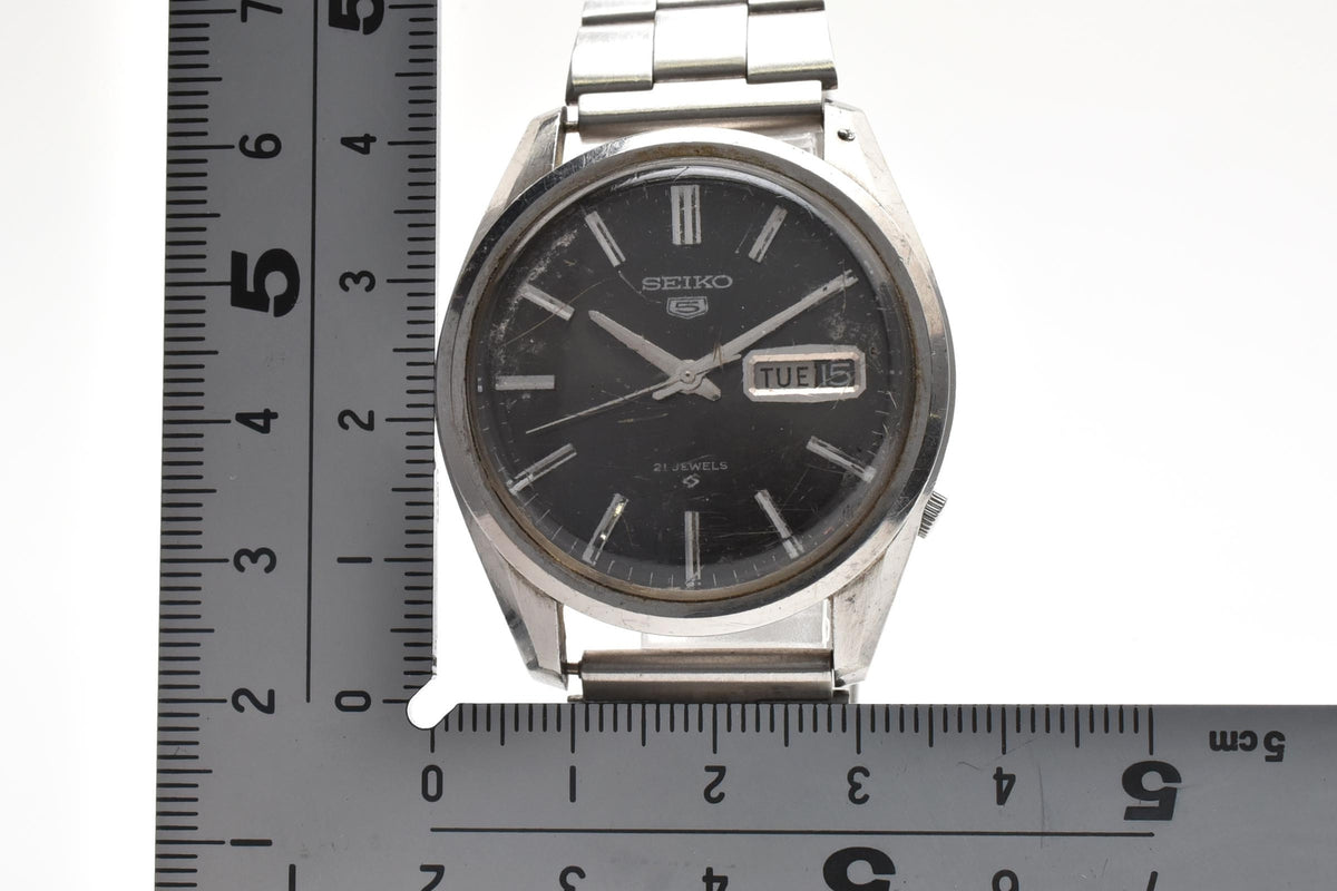 良品 SEIKO セイコー セイコー5 6119-8020 自動巻き 21石 デイデイト ブラック文字盤 ステンレス ヴィンテージ 1970年代 メンズ 腕時計 稼働品