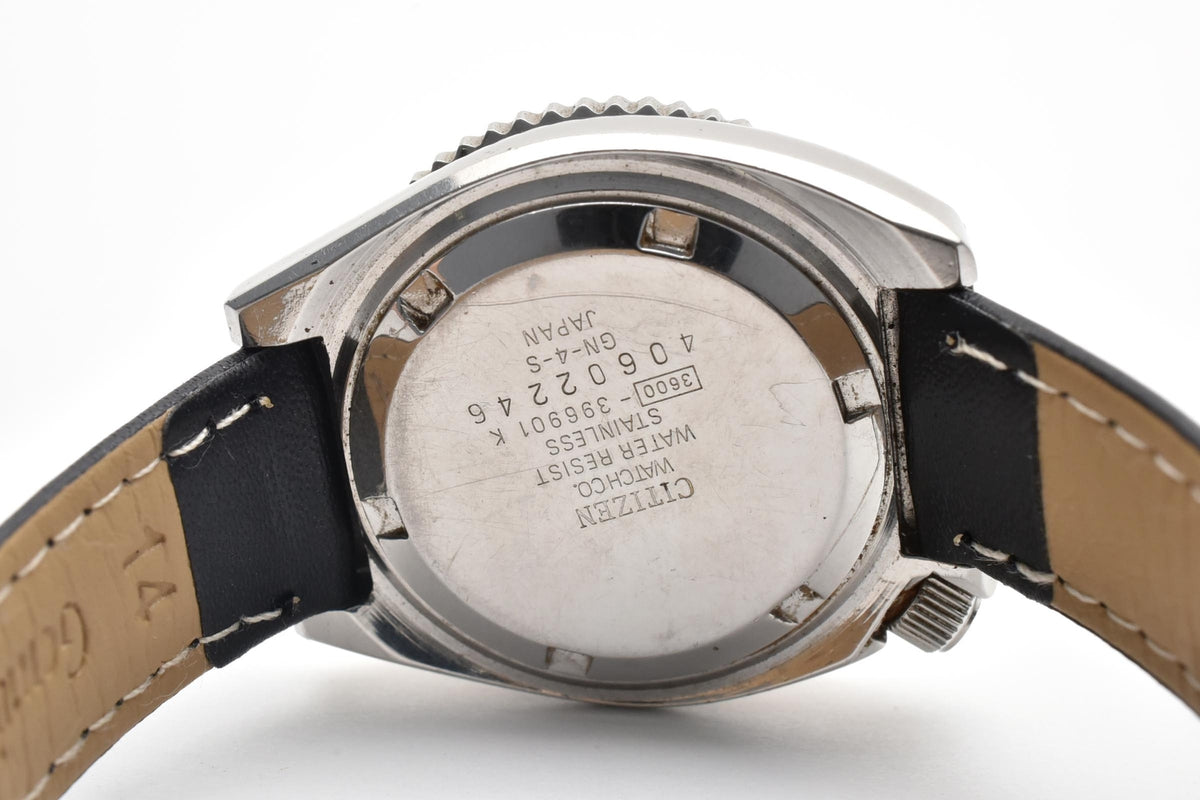 美品 CITIZEN シチズン SPALDING スポルディング 3600-396901 クォーツ デイデイト ダイバースタイル ブラック文字盤 回転ベゼル ヴィンテージ 1980年代 ユニセックス 腕時計 稼働品