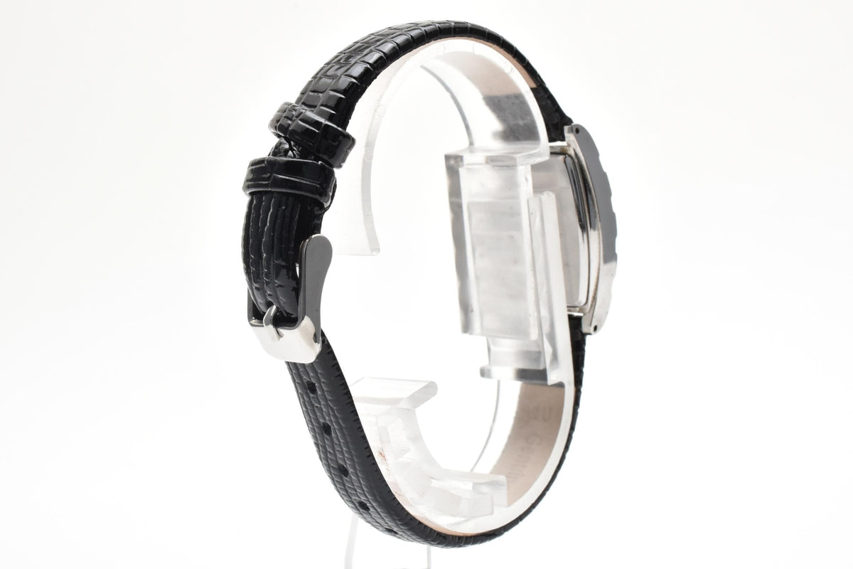 美品 SEIKO LUKIA セイコー ルキア 1F20-0BK0 クォーツ トノー型 ラインストーンベゼル ホワイト文字盤 レザーベルト 10気圧防水 レディース 腕時計 稼働品
