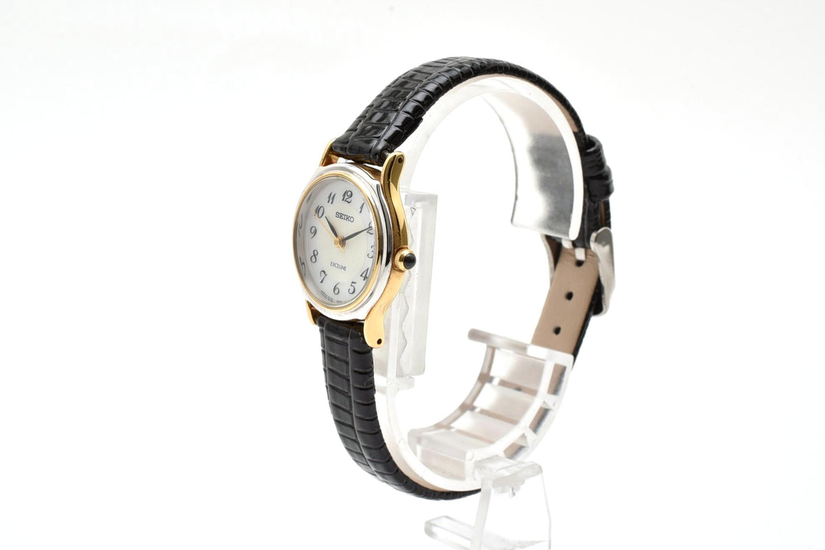 美品 SEIKO セイコー エクセリーヌ 2J31-0A50 クォーツ コンビ ホワイト文字盤 アラビア数字 レザーベルト 1990年代 レディース 腕時計 稼働品
