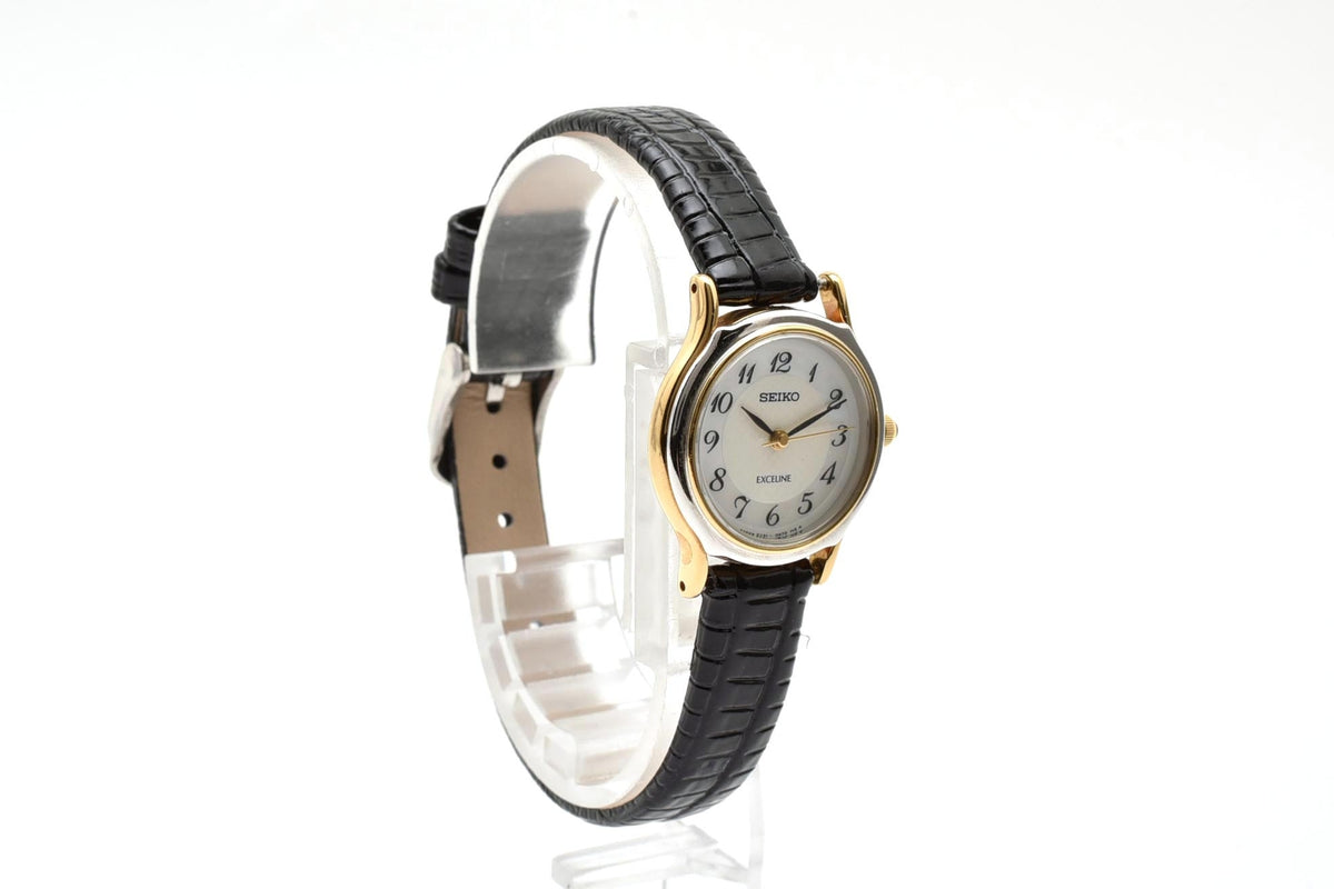 美品 SEIKO セイコー エクセリーヌ 2J31-0A50 クォーツ コンビ ホワイト文字盤 アラビア数字 レザーベルト 1990年代 レディース 腕時計 稼働品