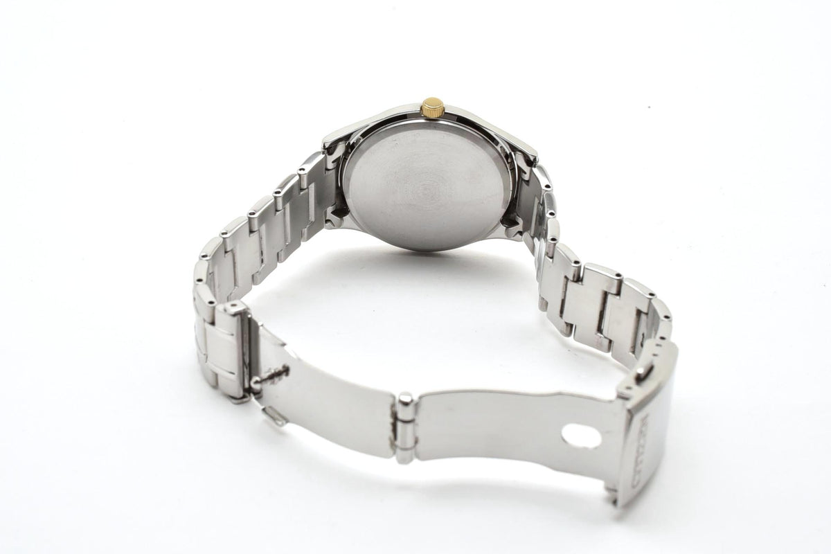 美品 CITIZEN シチズン エコドライブ E031-S048419 ソーラー 薄型 ステンレス アイボリー文字盤 ドレスウォッチ メンズ 腕時計 稼働品