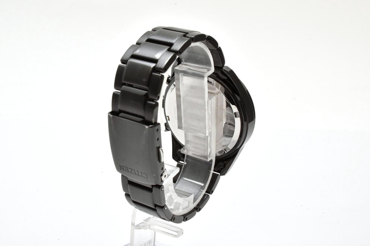美品 CITIZEN シチズン エコドライブ 電波 クロノグラフ H500-S061075 ソーラー ブラックIP ステンレス デイト 10気圧防水 メンズ 腕時計 稼働品